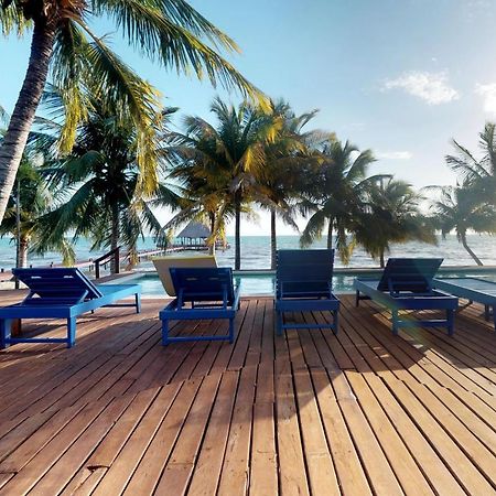 Condo #27 @ Beachside Villas Дангрига Екстериор снимка