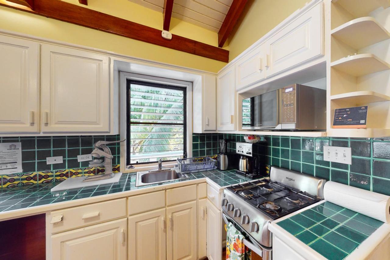 Condo #27 @ Beachside Villas Дангрига Екстериор снимка