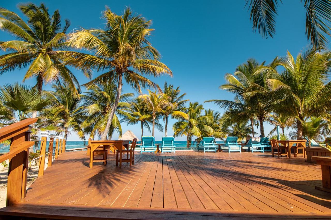 Condo #27 @ Beachside Villas Дангрига Екстериор снимка