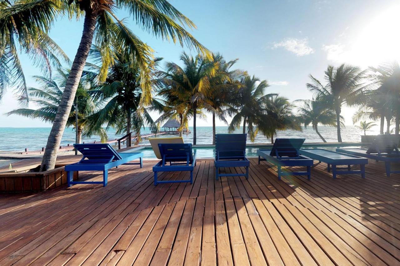 Condo #27 @ Beachside Villas Дангрига Екстериор снимка